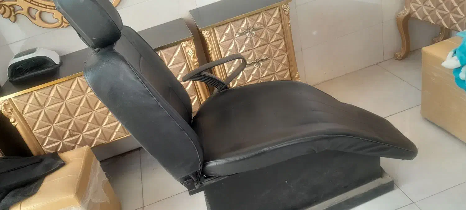 صندلی|آرایشگاه و سالن‌های زیبایی|اسلام‌‌آباد غرب, |دیوار