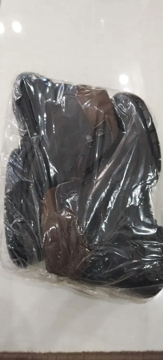 کفش کار|کیف، کفش، کمربند|مهریز, |دیوار