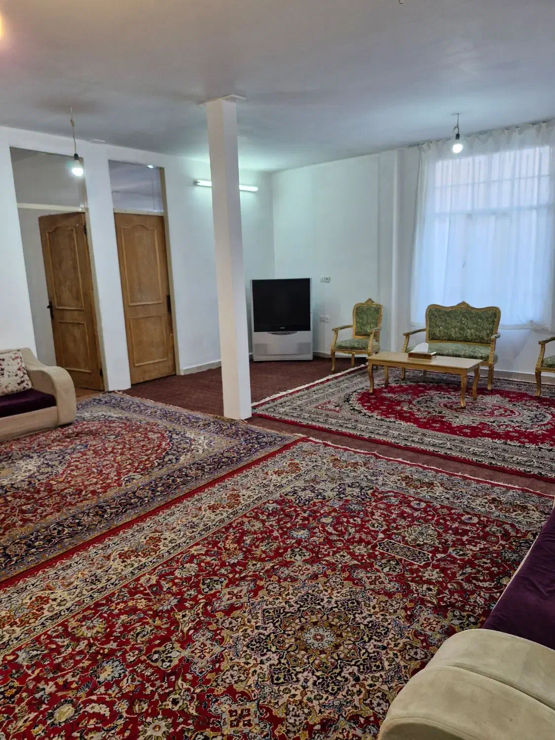 سوئیت ویلایی  مجلل  دربست  بالای شهر +پارکینگ|اجارهٔ کوتاه‌مدت آپارتمان و سوئیت|بروجرد, |دیوار