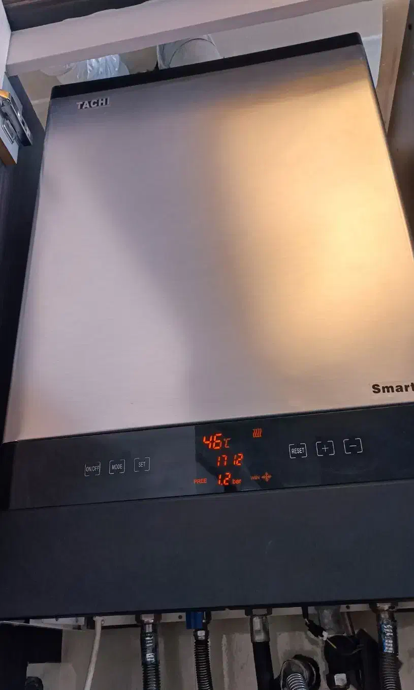 پکیج لمسی و کاملا سالم 24000|آبگرمکن، پکیج، شوفاژ|نیشابور, امین اسلامی|دیوار