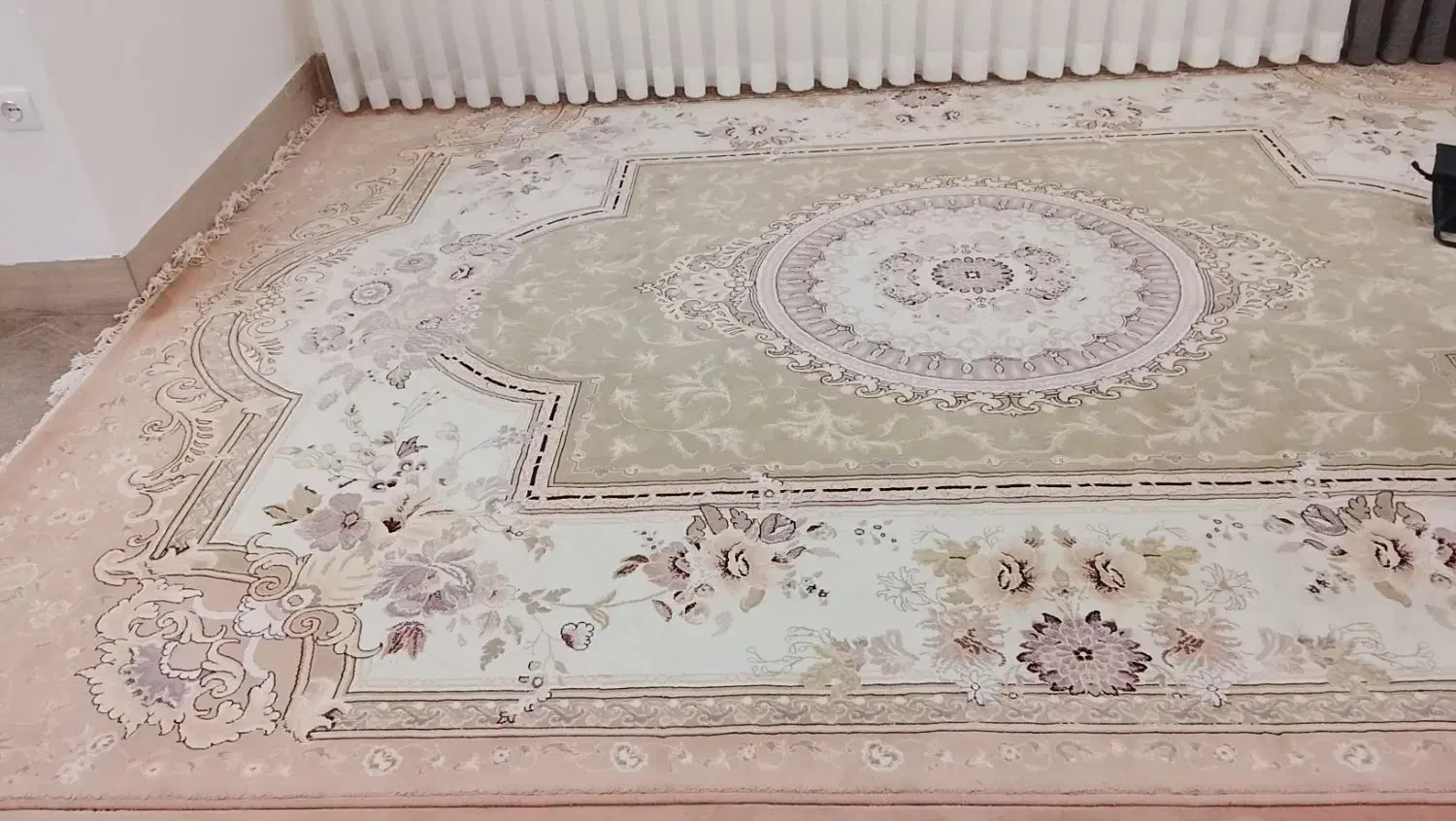 فرش 12متری|فرش|سبزوار, قلعه‌نو دهزار|دیوار