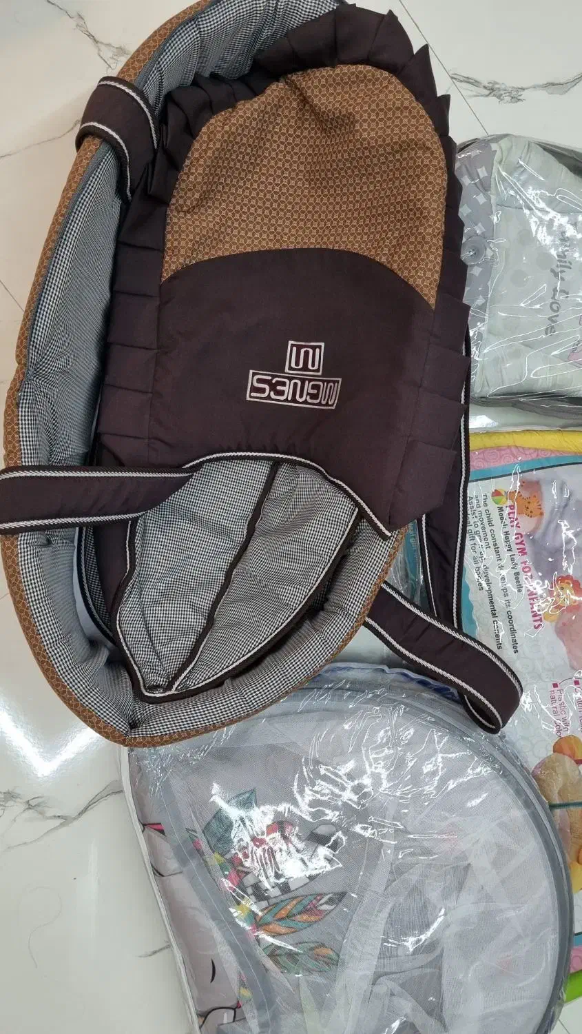 ساک حمل، تشک بازی ، پشه بند ، روزوئک و تشک فرنگی|اسباب و اثاث بچه|شیراز, ملاصدرا|دیوار