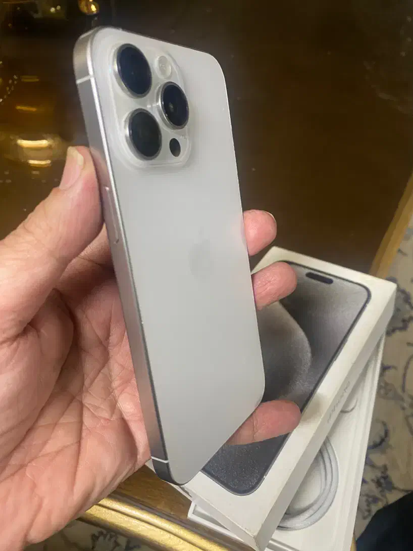 گوشی ایفون 15pro maxحافظه256zaaلاکاغذی|موبایل|اصفهان, باغ نگاره|دیوار