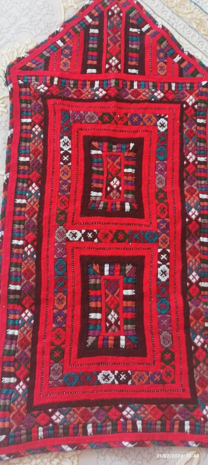 زیاستین|لباس|خاش, |دیوار