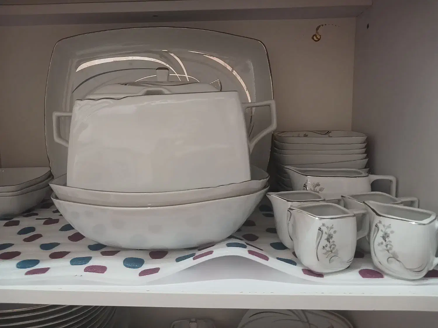 سرویس چینی مقصود|ظروف سرو و پذیرایی|پردیس, فاز ۱۱|دیوار