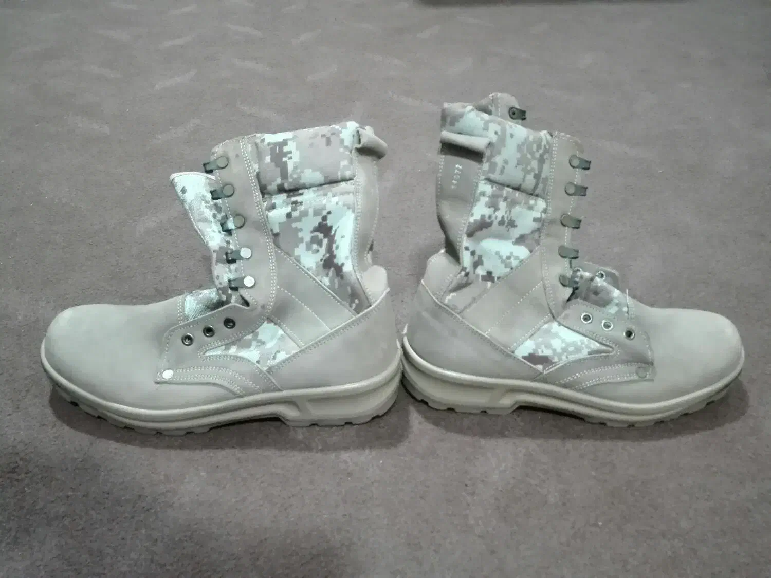 پوتین نظامی دیجیتال کویری اصل اصل|کیف، کفش، کمربند|زنجان, |دیوار