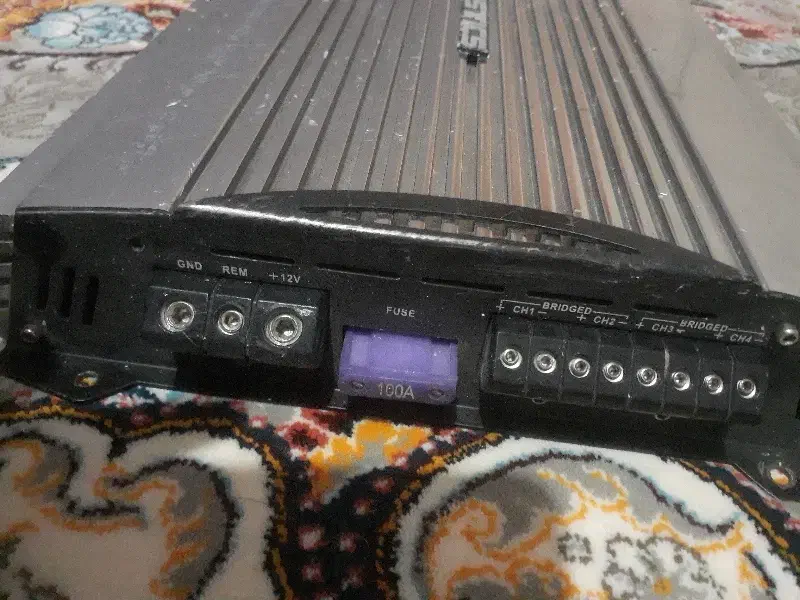 آمپلی فایر|صوتی و تصویری|ری, علایین|دیوار