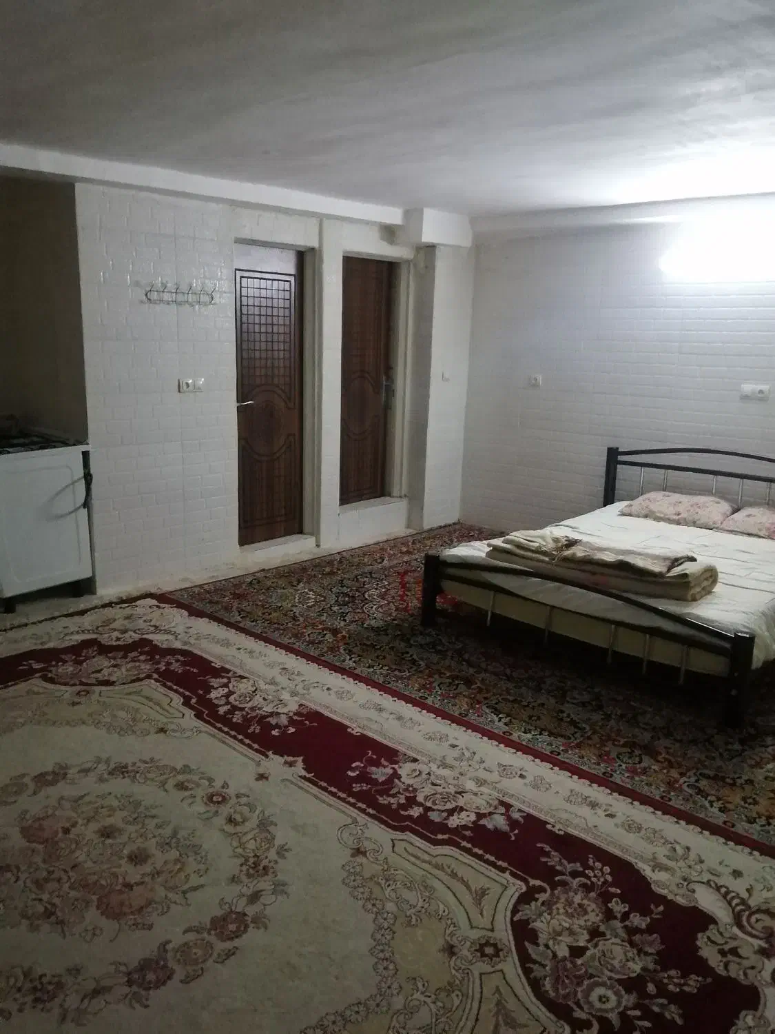 سوئیت مبله مرکز شهر تمیز شیک تایمی۴۰۰|اجارهٔ کوتاه‌مدت آپارتمان و سوئیت|شیراز, دشت چنار|دیوار