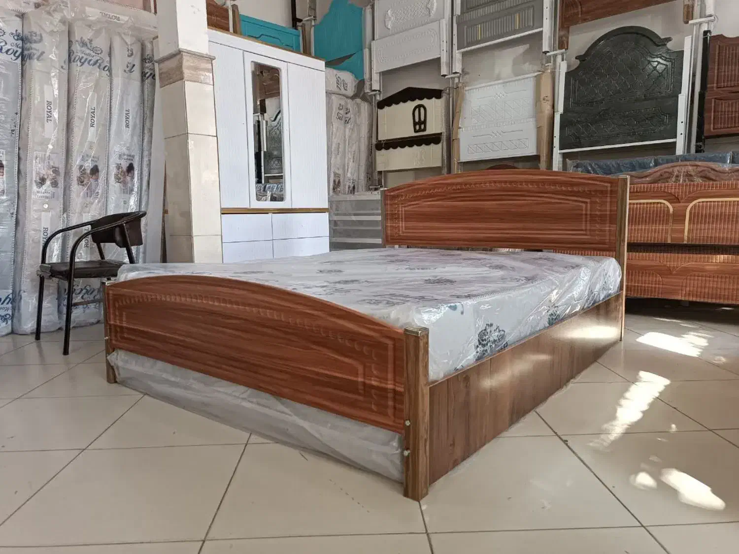 تخت میزبان دار،دوطبقه،دونفره،تک نفره بهراد|تخت و سرویس خواب|قم, شاه ابراهیم|دیوار