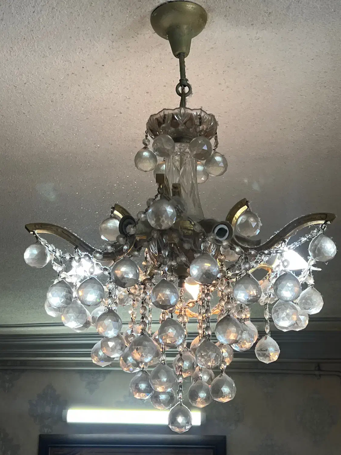 لوستر|لوستر و چراغ آویز|گرگان, |دیوار