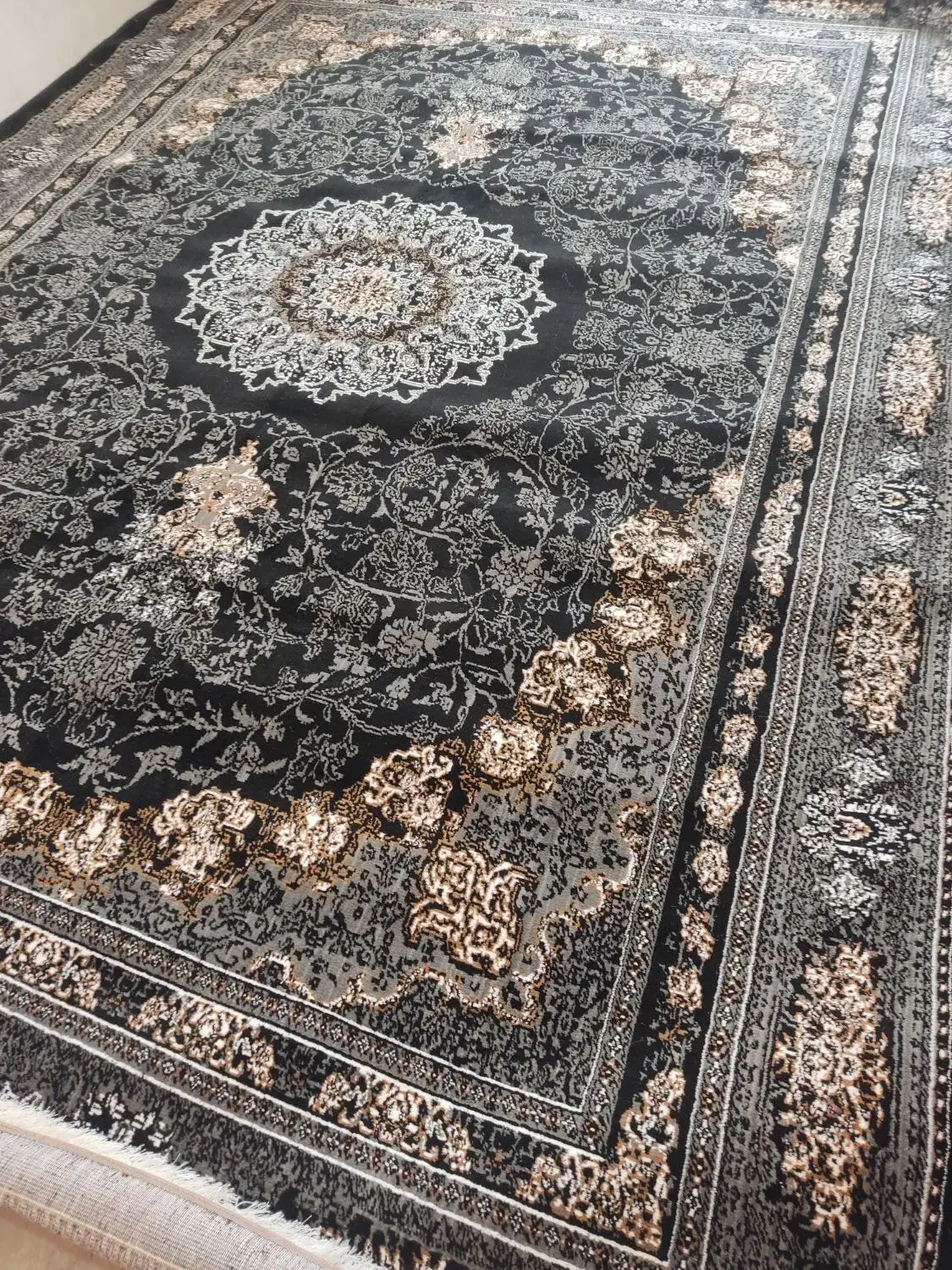 فرش زیر قیمت تخفیفی|فرش|آران و بیدگل, |دیوار