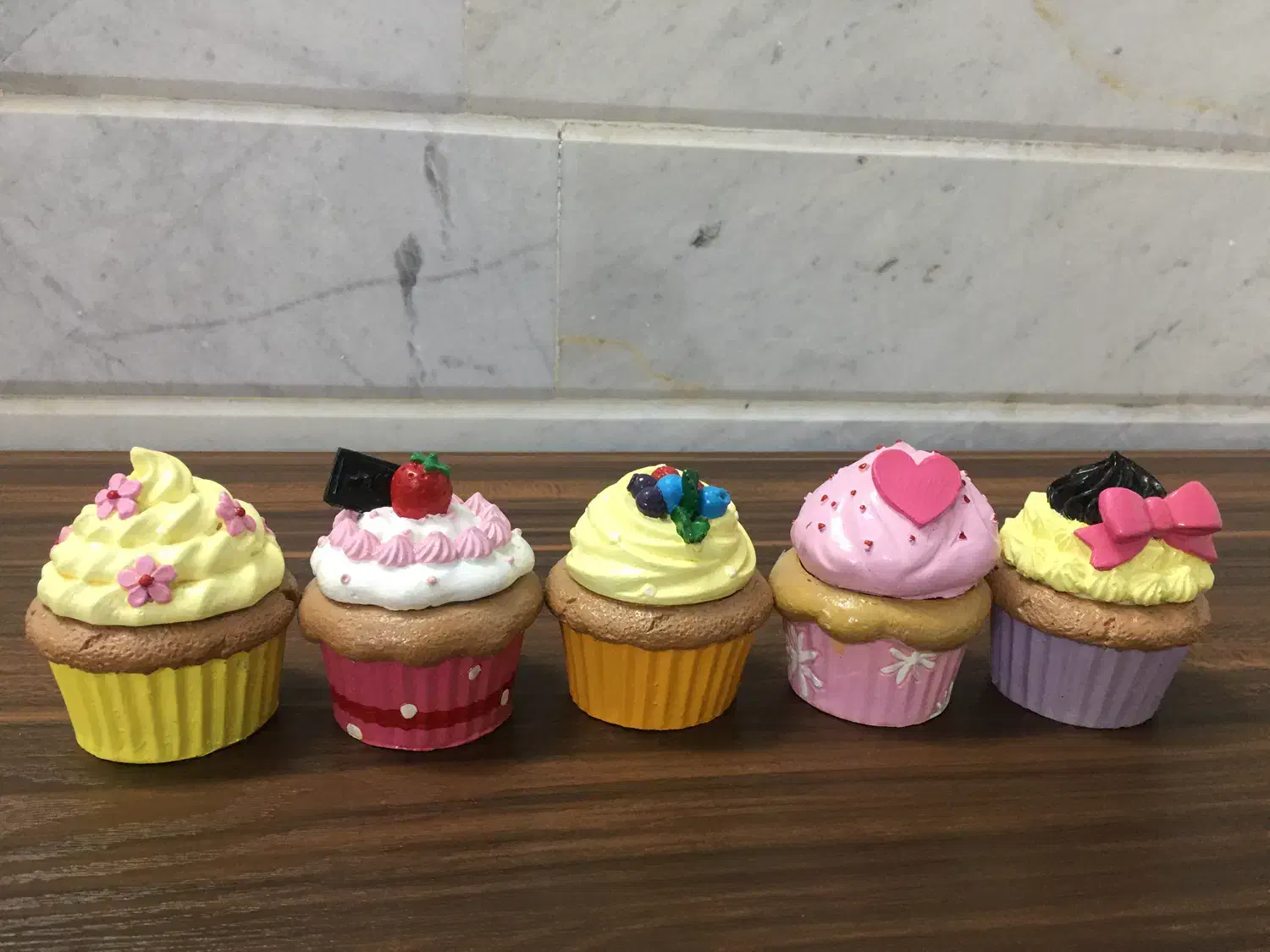 قندون کاپ کیکی|ظروف سرو و پذیرایی|قم, هفت تیر|دیوار