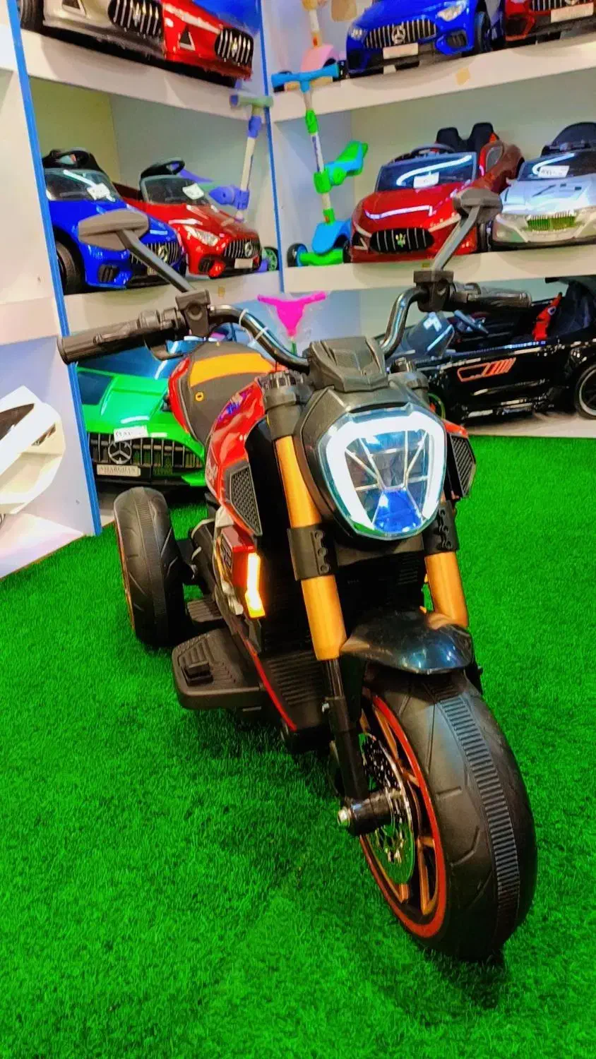 موتورسه چرخه سایز بزرگ چراغ دا(ماشین شارژی)|اسباببازی بچه|مشهد, توس (بلوار توس)|دیوار