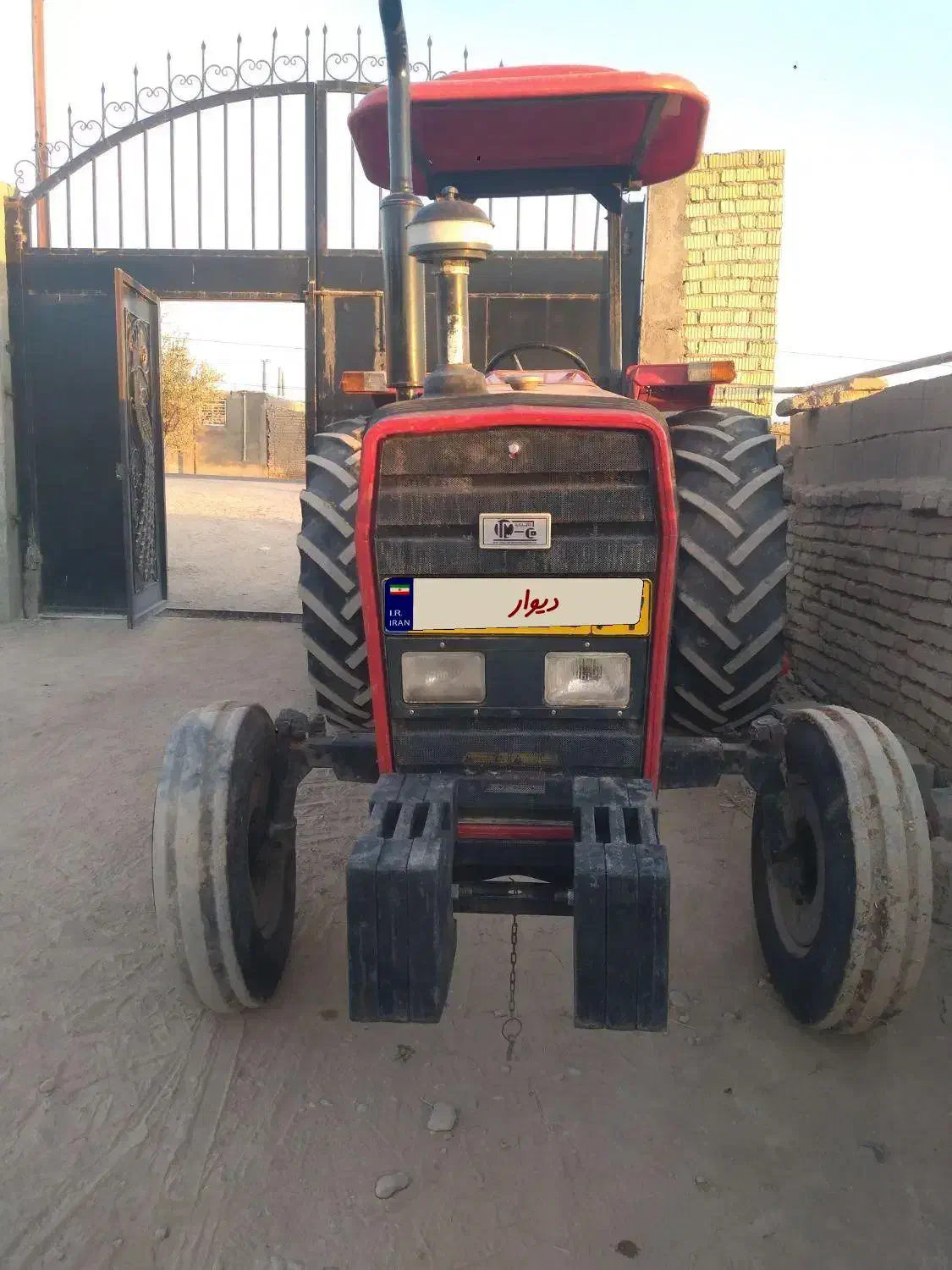 تراکتور فرگوسن ۲۸۵ زیر خاکی فروش فوری|خودرو سنگین|مشهد مرغاب, |دیوار