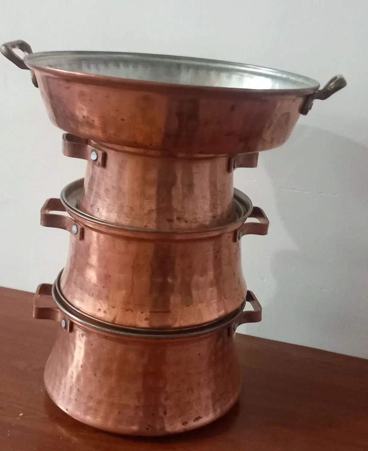 قابلمه مسی و گلدان برنز|ظروف پخت‌وپز|تبریز, |دیوار