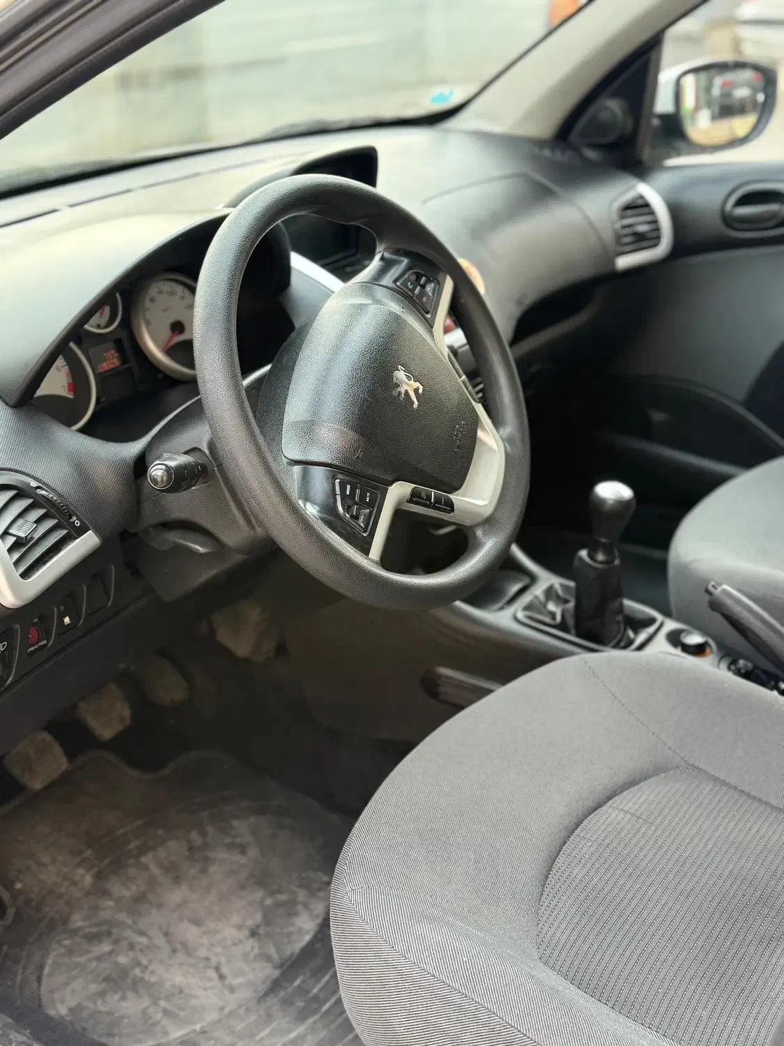 ۲۰۷ مدل ۹۷|خودرو سواری و وانت|تهران, هوانیروز|دیوار