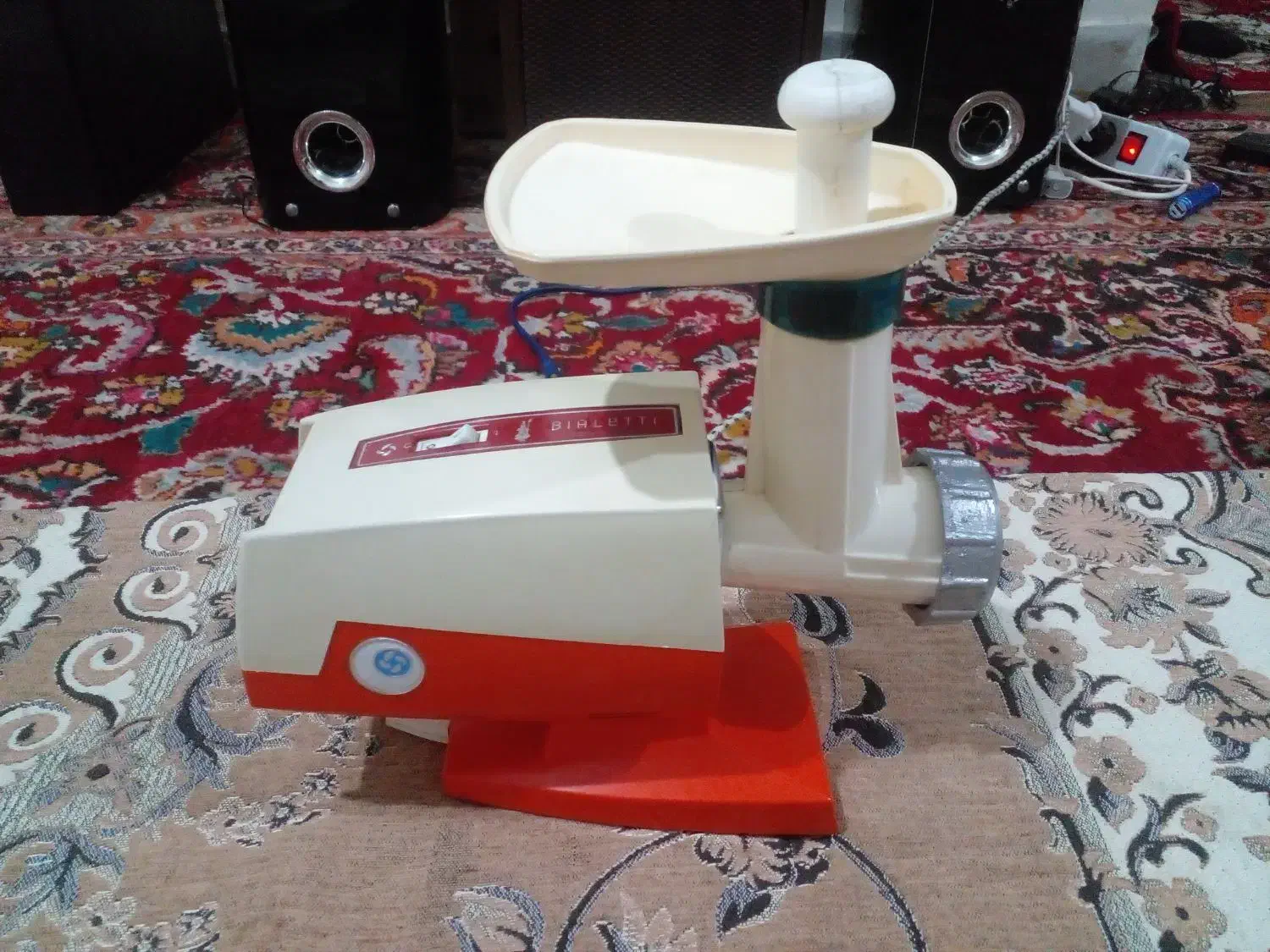 چرخ گوشت مینیاتوری. عتیقه.قدیمی ایتالیائی بیالتی|کلکسیون اشیاء عتیقه|تهران, بهداشت|دیوار