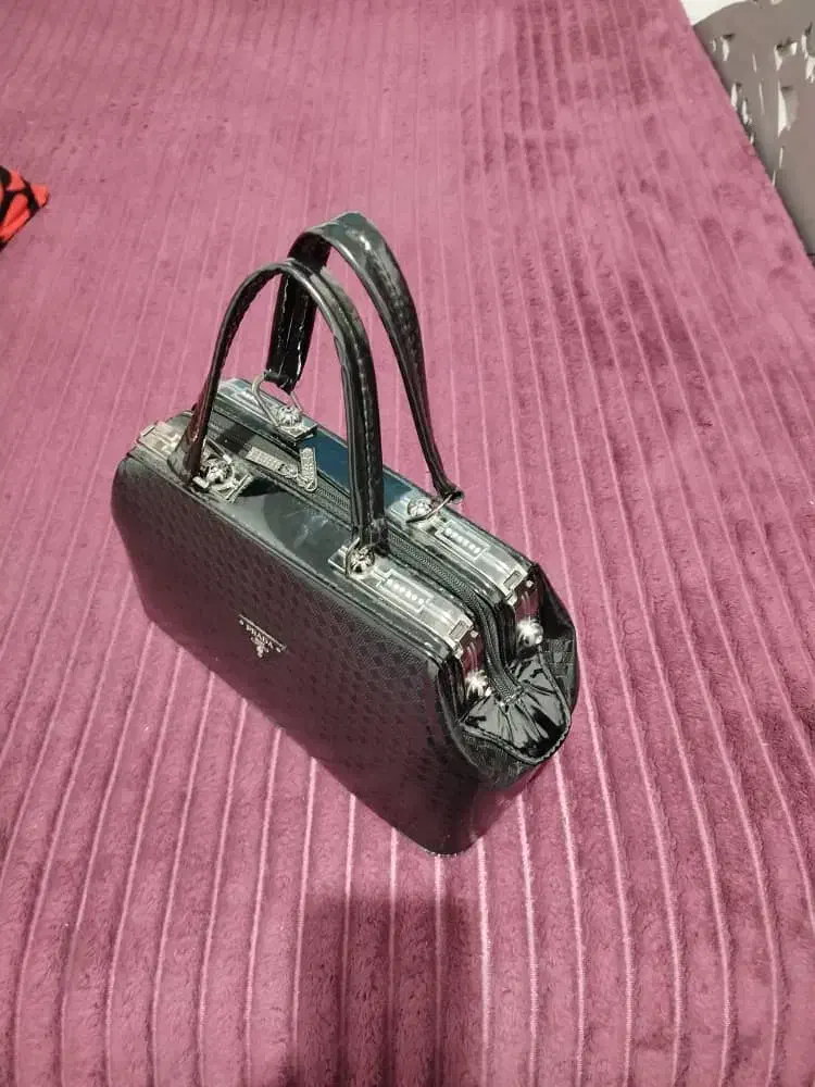 کیف مجلسی|کیف، کفش، کمربند|یاسوج, |دیوار