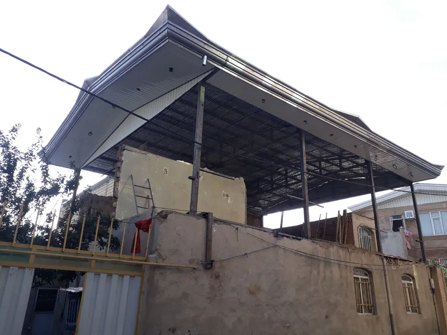 نصب شیروانی|خدمات پیشه و مهارت|ملایر, |دیوار