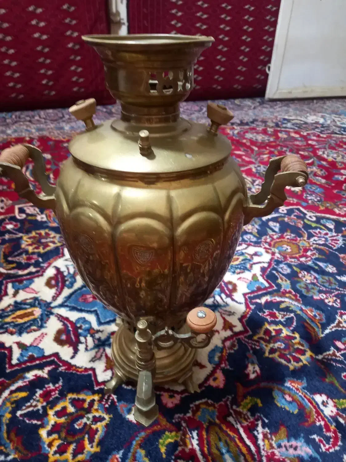 سماور ذغالی|کلکسیون اشیاء عتیقه|بومهن, |دیوار