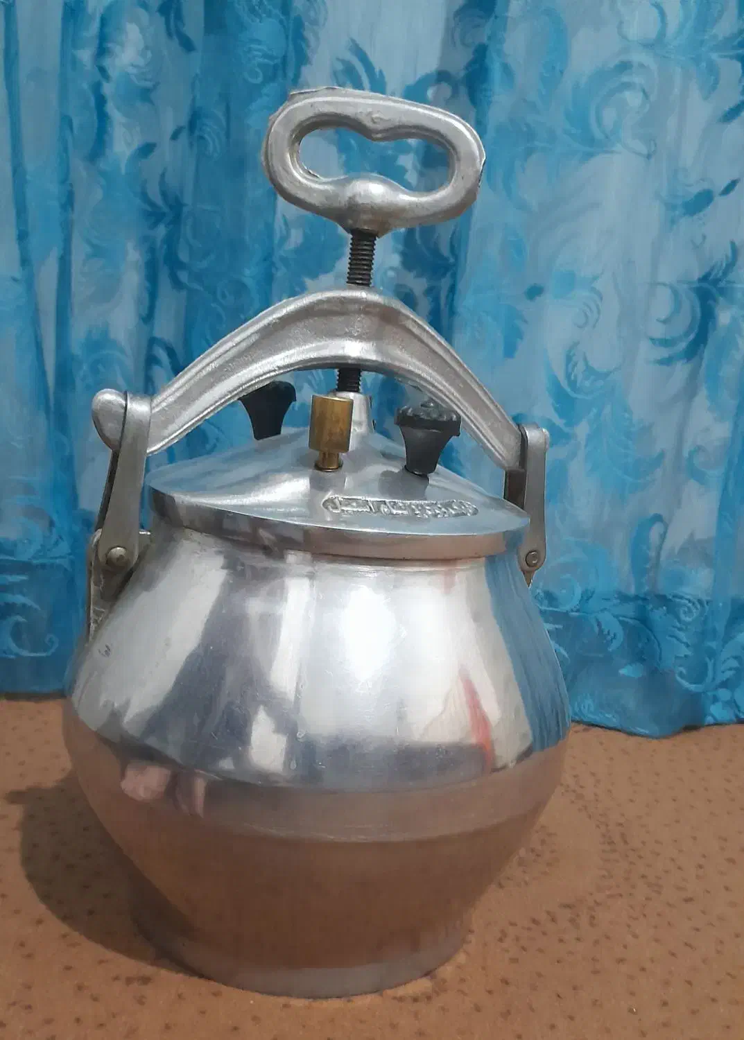 دیگ زود پز|ظروف پختوپز|الشتر, |دیوار