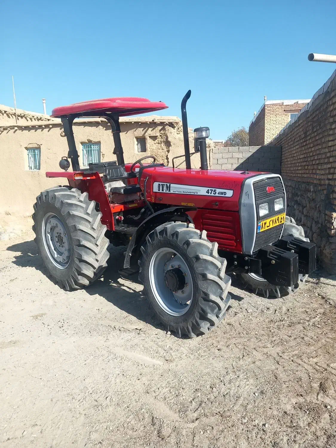 تراکتور ۴۷۵ خشک|خودرو سنگین|کلیائی, |دیوار