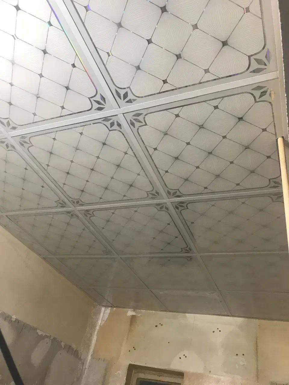 نصاب سقف کاذب پی وی سی و ۶۰در۶۰|خدمات پیشه و مهارت|زنجان, |دیوار