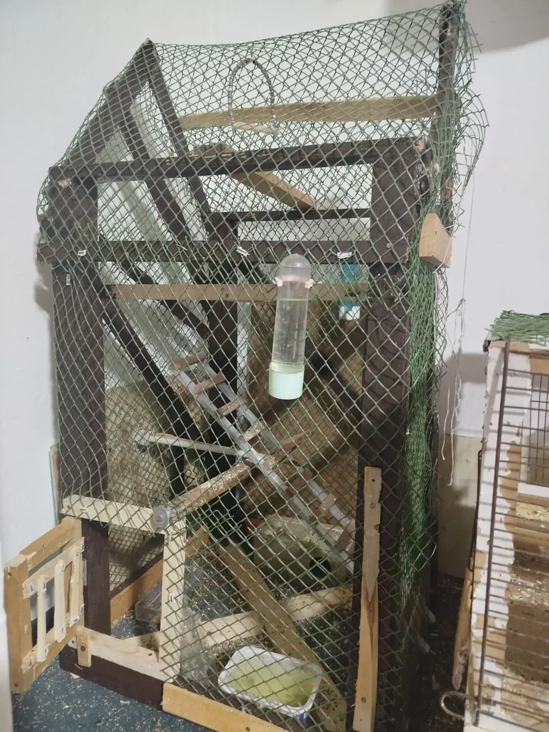 قفس پرنده کاملا چوبی|لوازم جانبی حیوانات|پاکدشت, شهرک امام رضا|دیوار