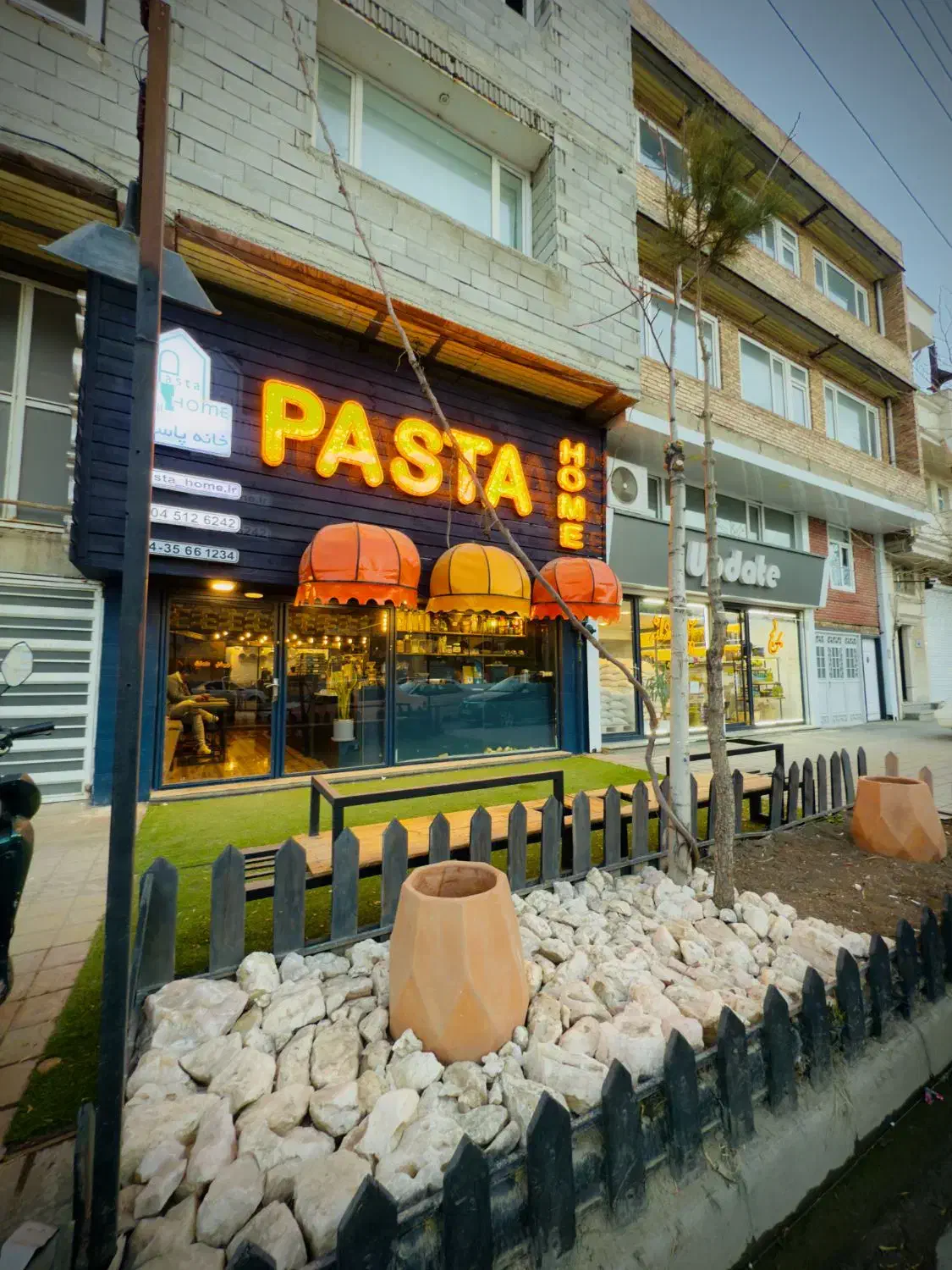 استخدام|استخدام خدمات فروشگاه و رستوران|نقده, |دیوار