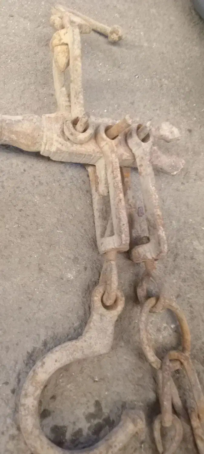 قپان قدیمی دوره قاجار|کلکسیون اشیاء عتیقه|سنندج, |دیوار