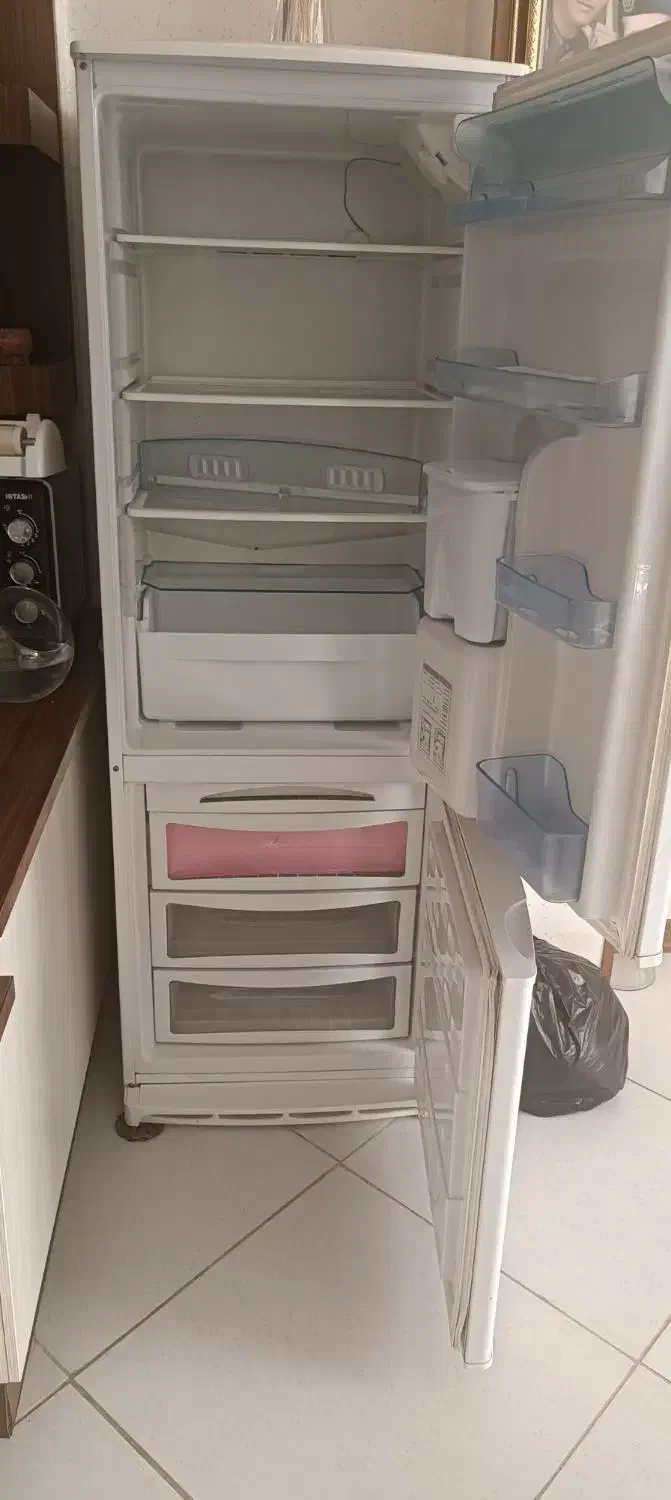 یخچال|یخچال و فریزر|برخوار, |دیوار