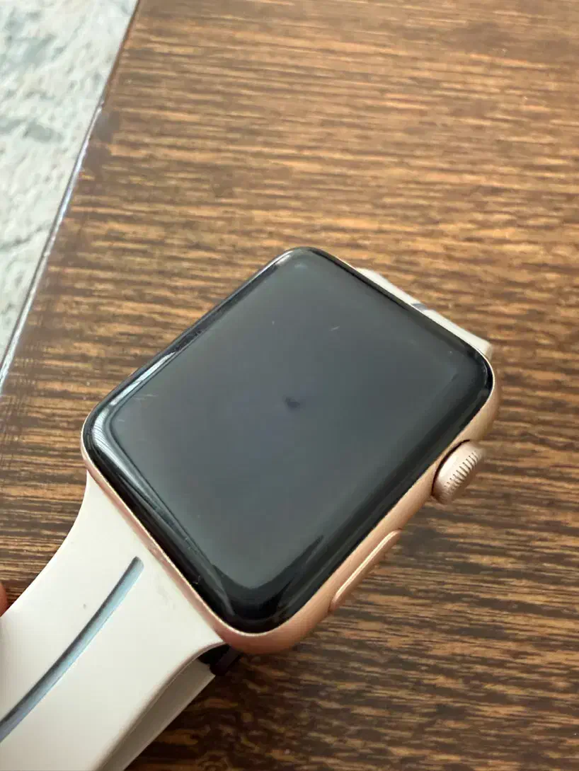 اپل واچ گلد سری۳|لوازم جانبی موبایل و تبلت|اصفهان, برازنده|دیوار