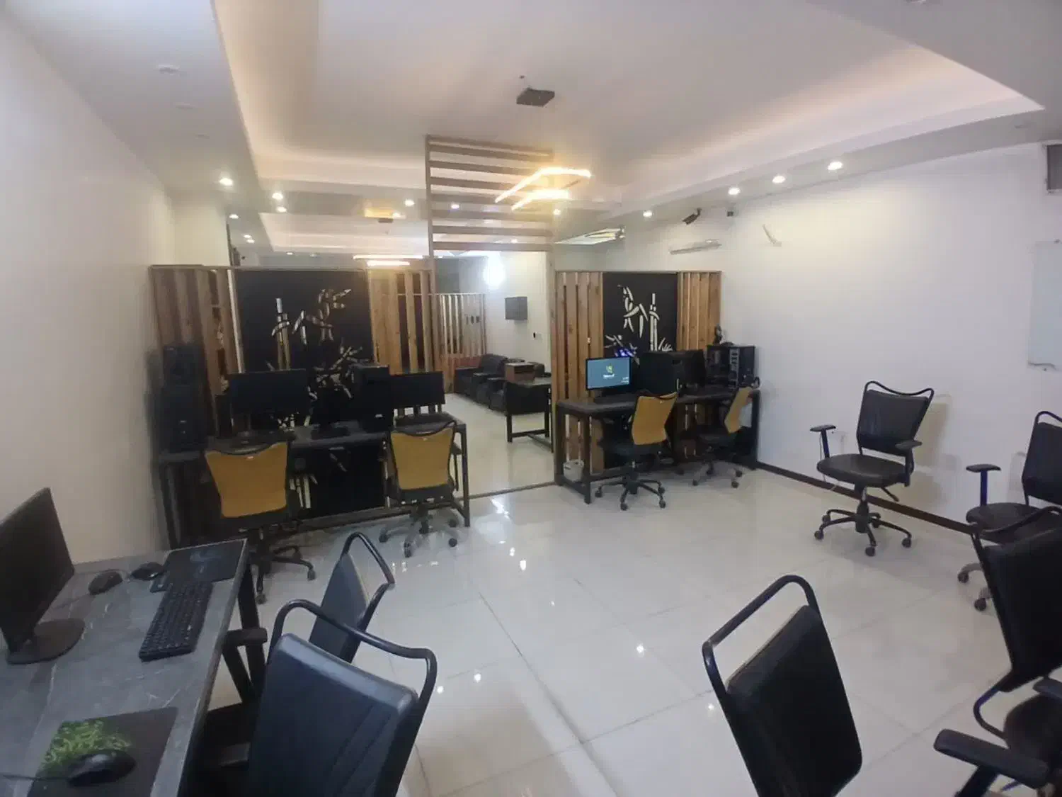 اجاره دفتر کار با تجهیزات|اجارهٔ دفتر کار، اتاق اداری، مطب|قم, قلعه یزدیها|دیوار