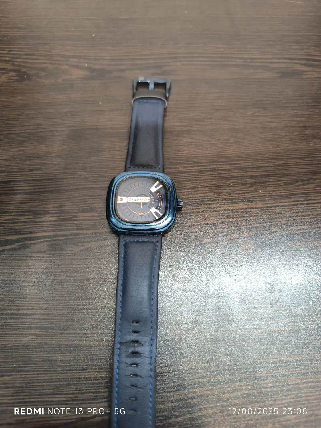 ساعت مچی|ساعت|شیراز, کرونی(خاتونک)|دیوار