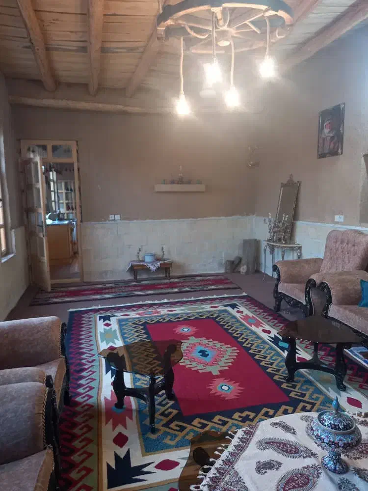 خانه سنتی/ متریال متفاوت از عرف ساختمان سازی مدرن|فروش خانه و ویلا|سلفچگان, |دیوار