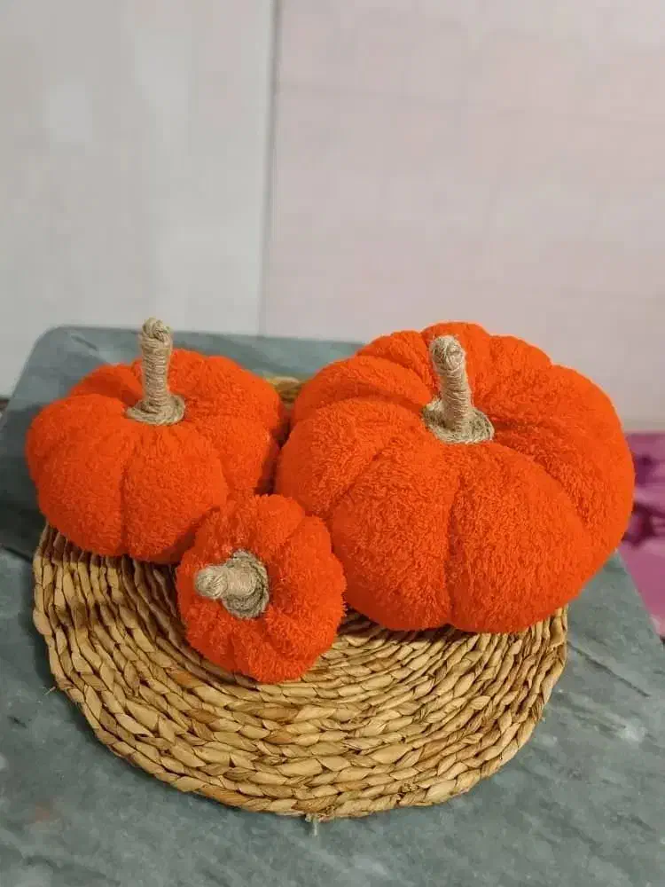 کوسن کدویی تدی|مبلمان خانگی و میز عسلی|رشت, سعدی (تختی)|دیوار