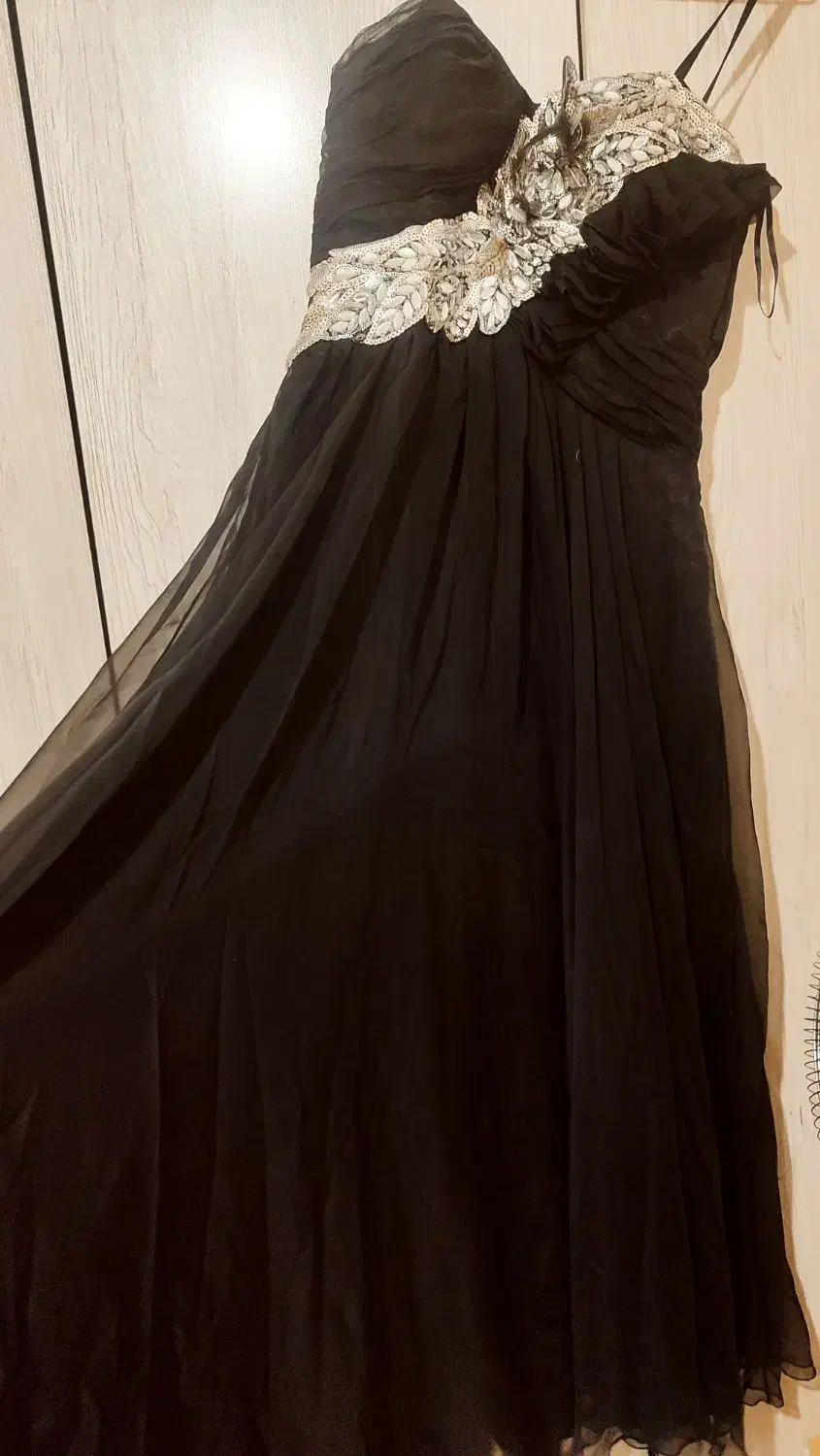 لباس مجلسی|لباس|مشهد, طبرسی شمالی|دیوار