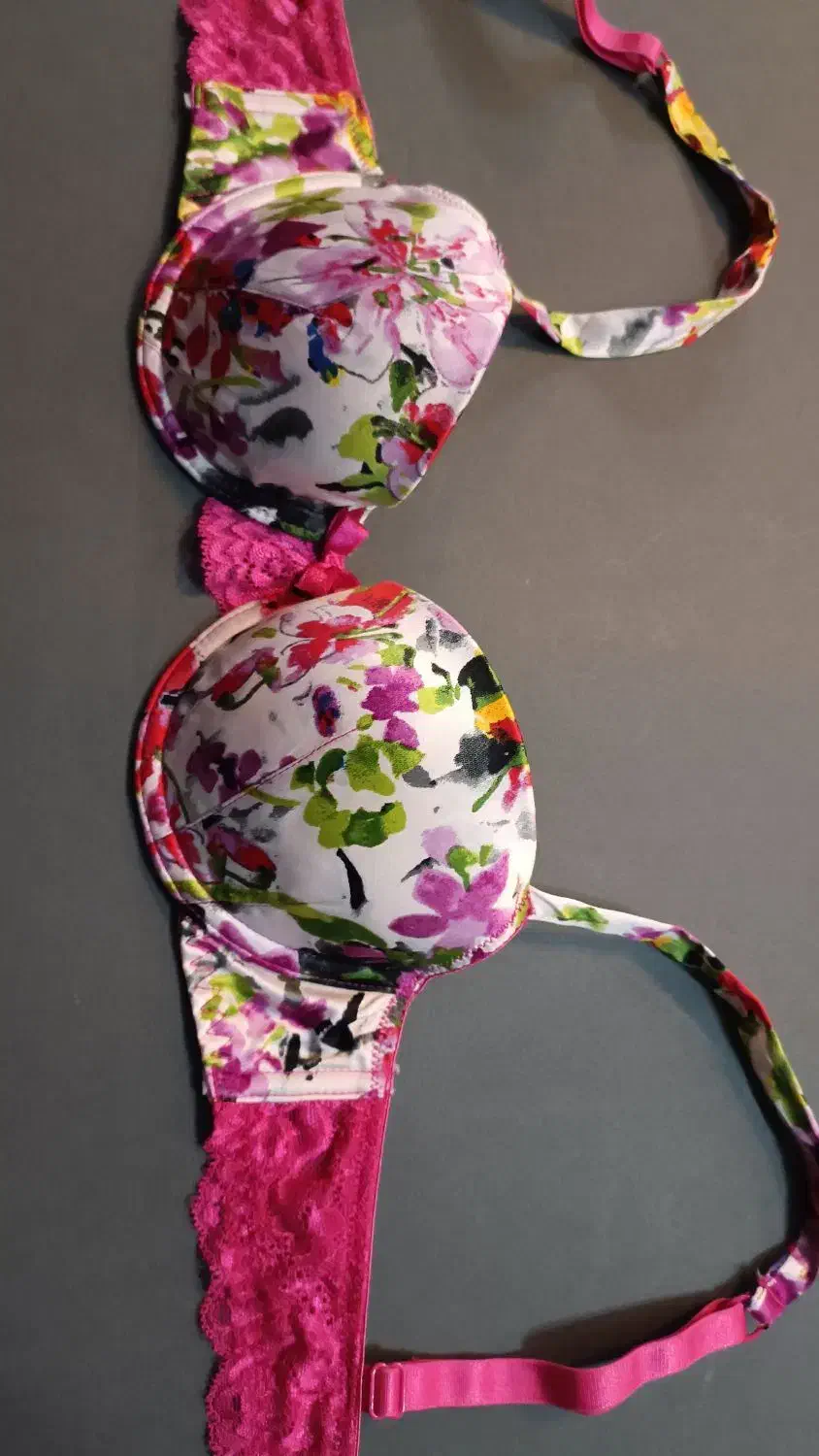 سوتین لایه دار اروپایی|لباس|بابلسر, |دیوار