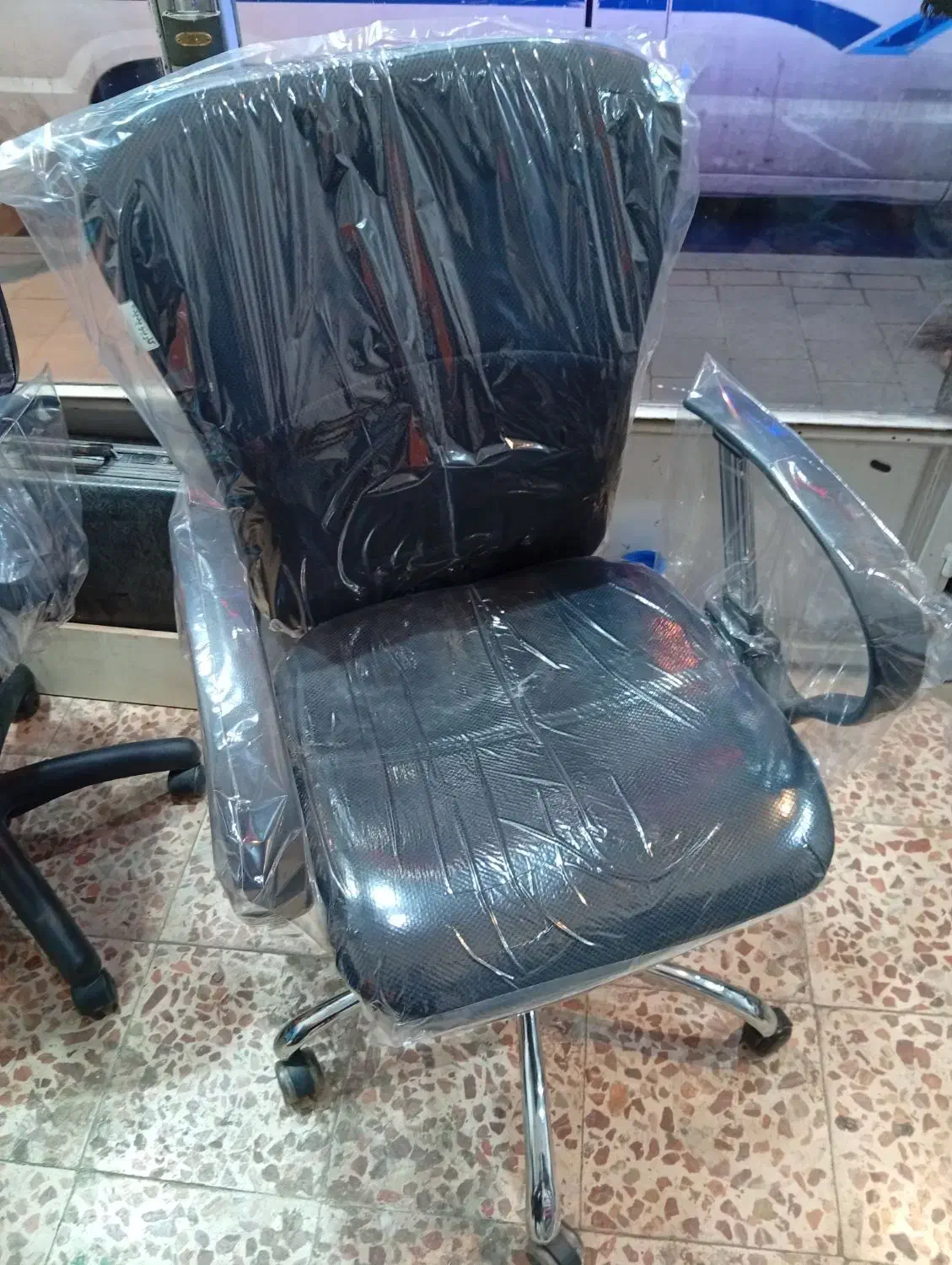 صندلی اداری|مبلمان اداری|مشهد, چهنو|دیوار