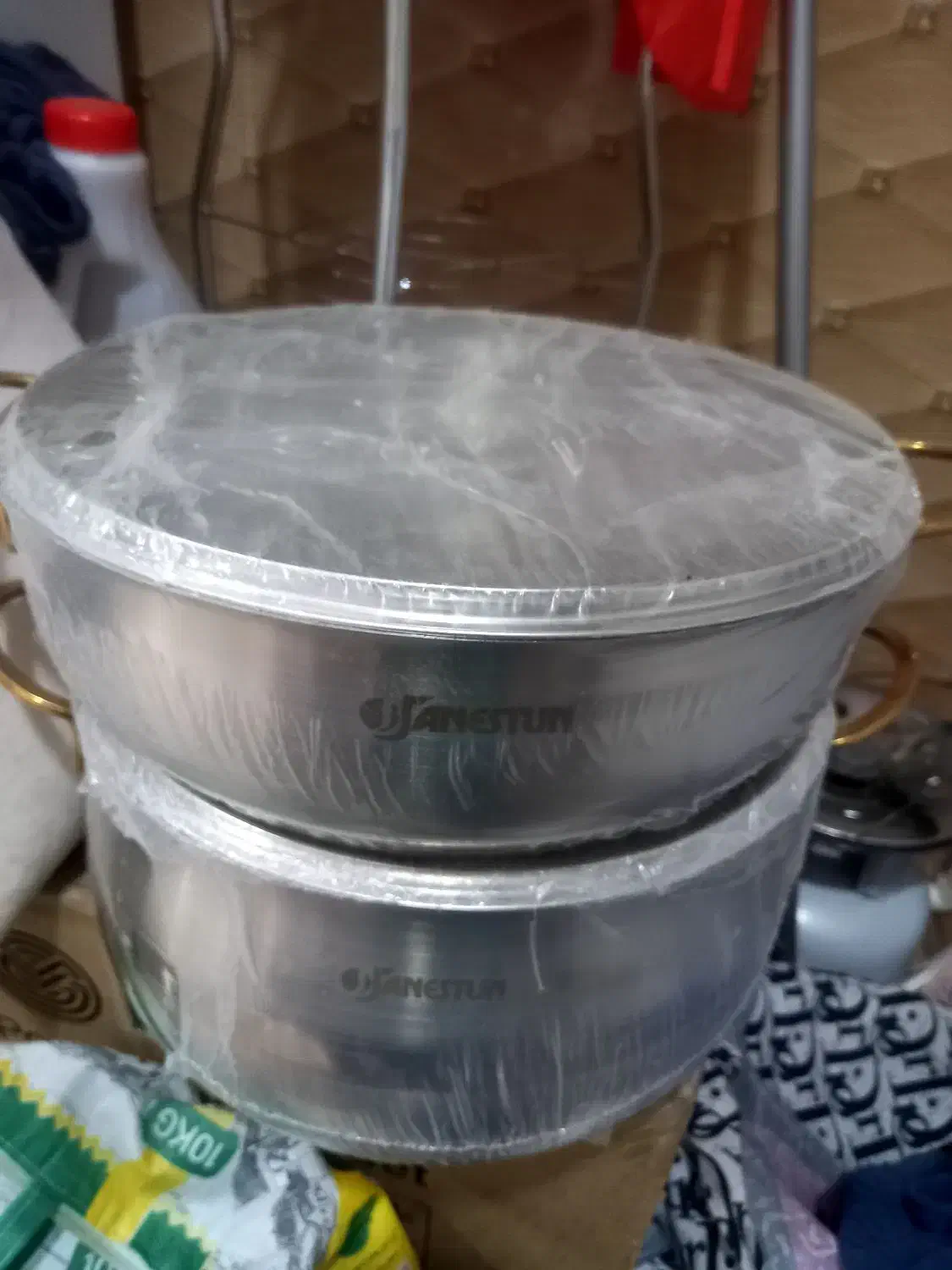 یک عدد قابلمه بزرگ و ماهیتابه استیل کف گرانیت|ظروف پخت‌وپز|جیرفت, |دیوار