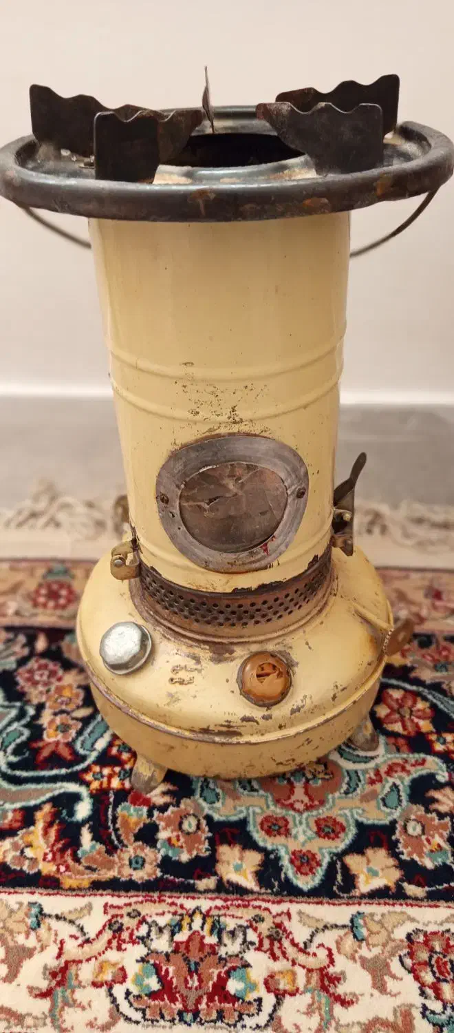 چراغ نفتی قدیمی|بخاری، هیتر، شومینه|فردوس (خراسان), |دیوار