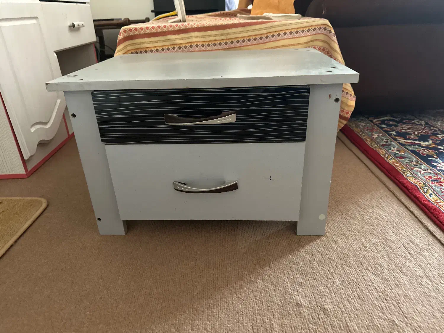 میز بغل تخت|تخت و سرویس خواب|نیشابور, فضل|دیوار