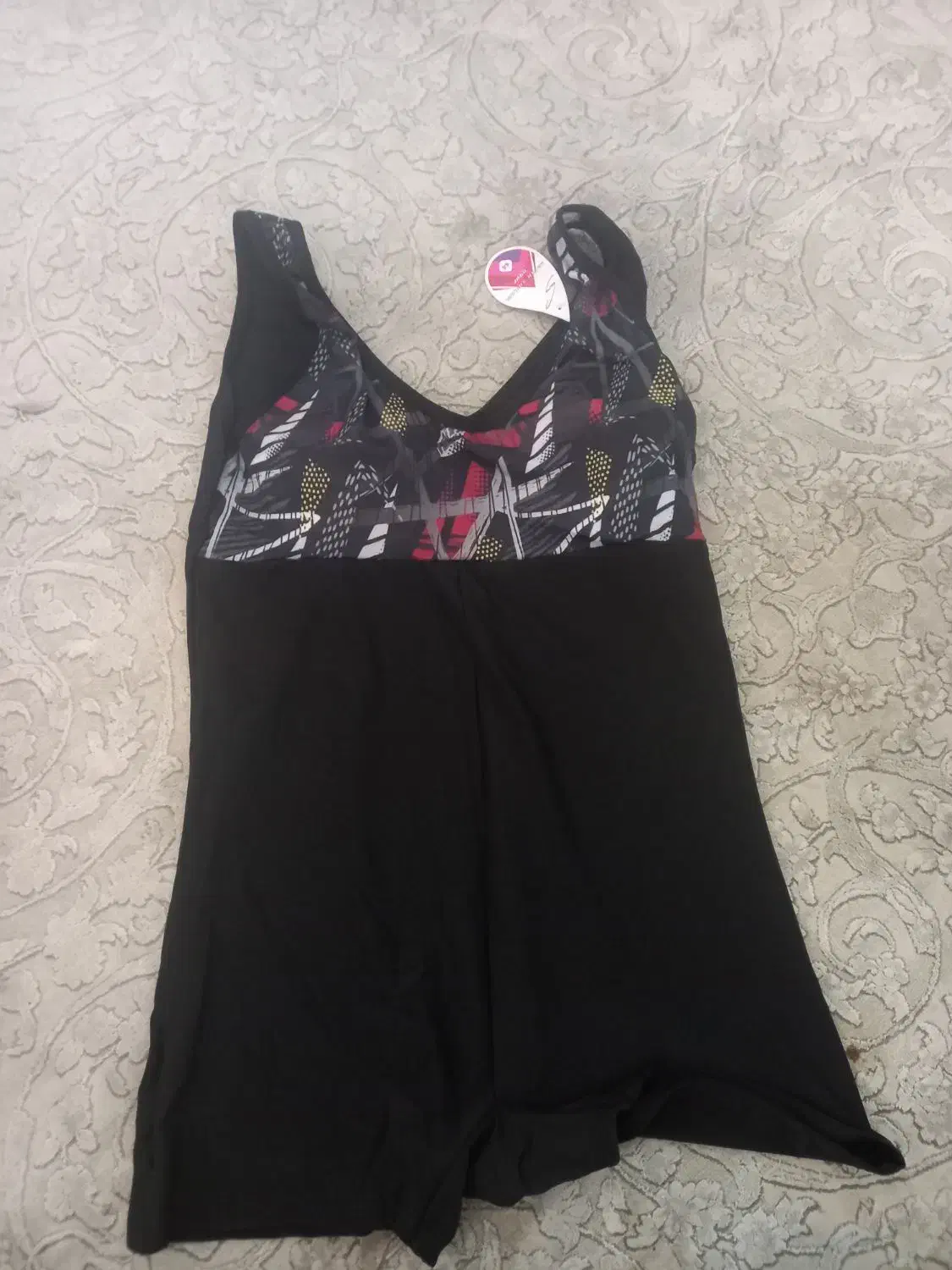 مایو|لباس|بیرجند, |دیوار