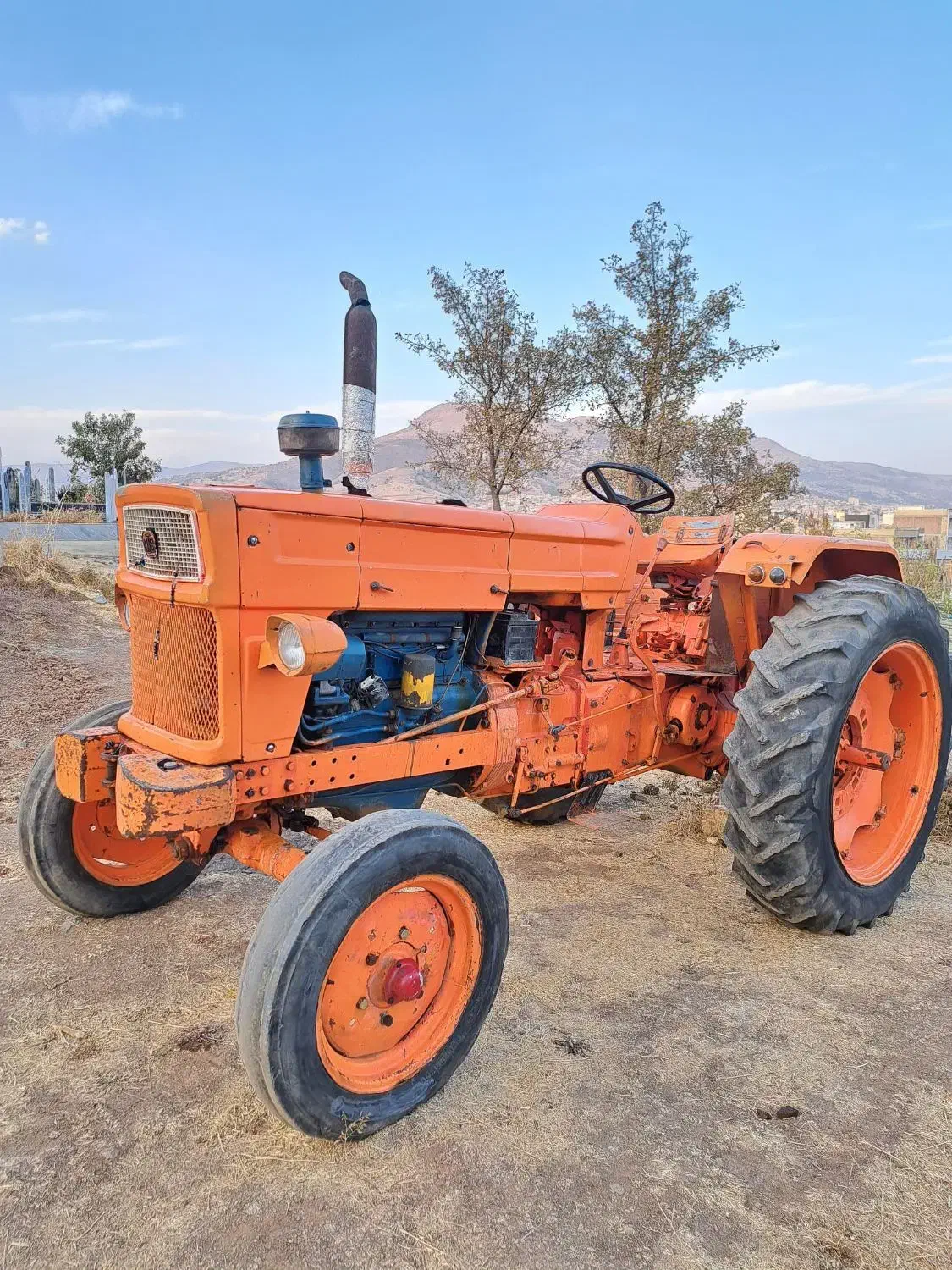 تراکتور رومانی مدل 63 نارنجی عرسک|خودرو سنگین|بانه, |دیوار