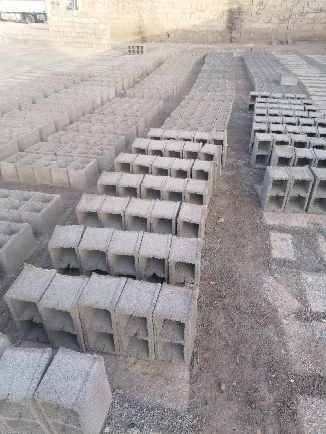 بلوک ته بسته|مصالح و تجهیزات ساختمان|کرمان, |دیوار