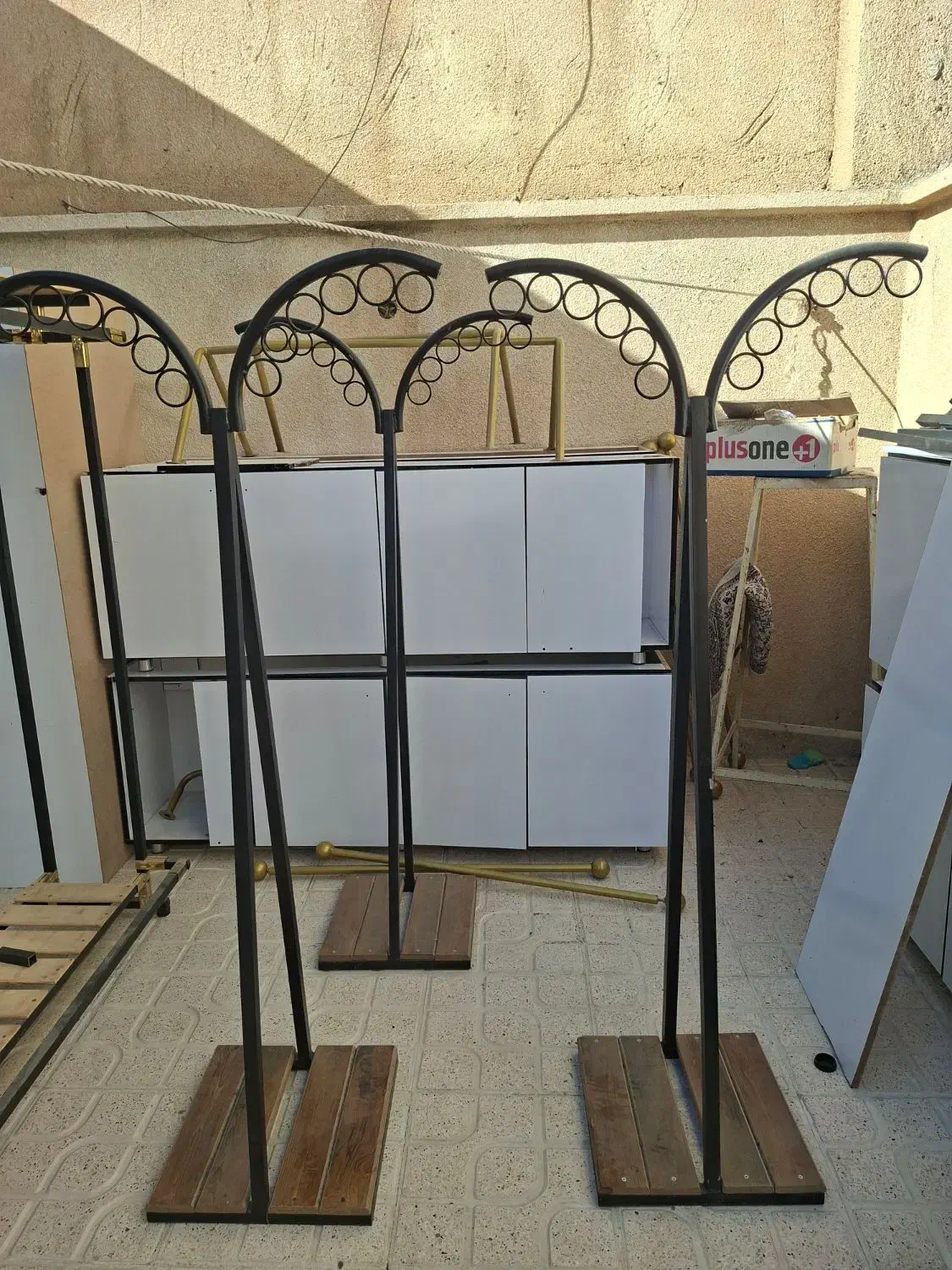 رگال درحدنونو|بندرخت و رختآویز|کوهدشت, |دیوار