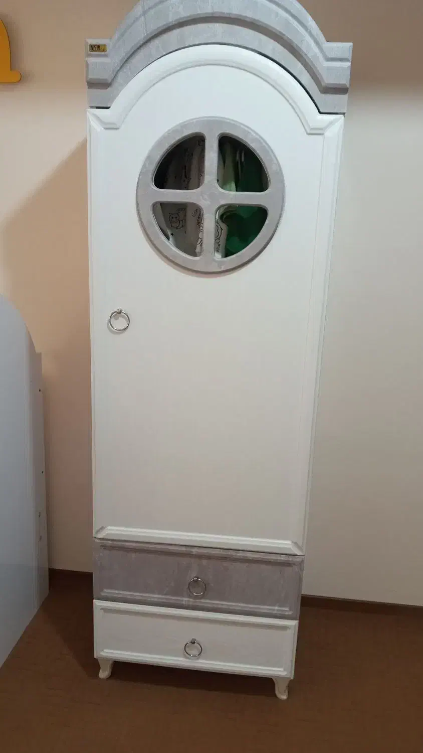 تخت وکمد کودک|تخت و سرویس خواب|همدان, |دیوار