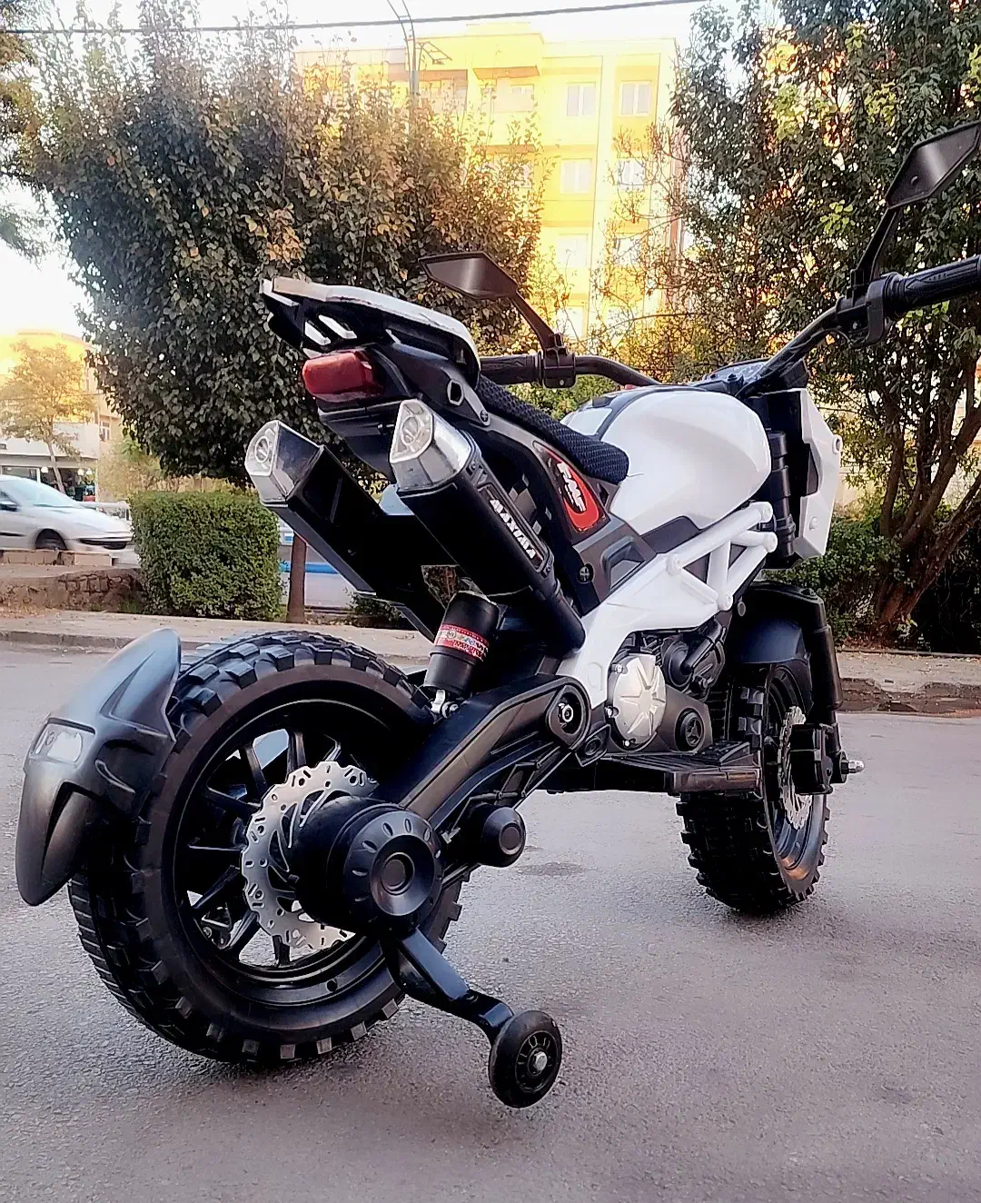 موتورشارژی تریل بزرگ کمکی دار|اسباببازی بچه|تبریز, |دیوار