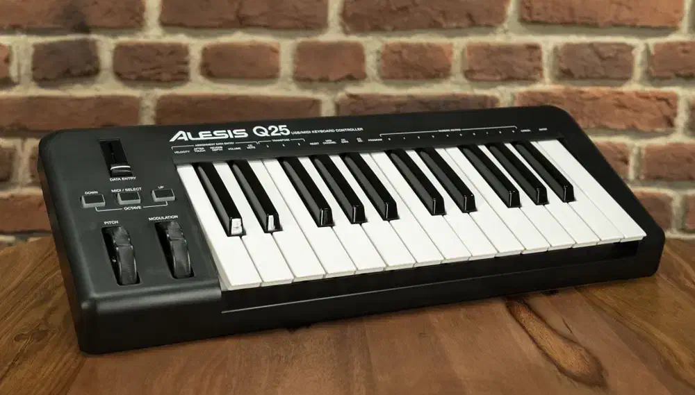 میدی کیبورد ALESIS Q25|پیانو، کیبورد، آکاردئون|قدس, شهر‌قدس|دیوار