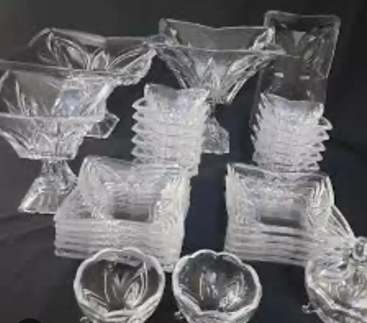 سرویس ۱۸ نفره عصرانه خوری ژاپن با تیکه های اضافه|ظروف سرو و پذیرایی|قم, شهرک قدس|دیوار